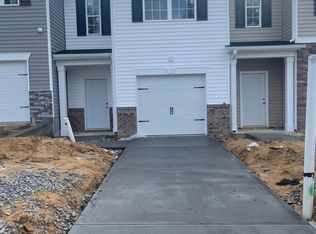 1802 Gracie Ln, Carthage, NC 28327