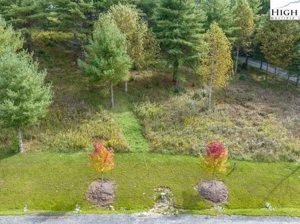 1 Summit View Parkway, Spruce Pine, NC 28777