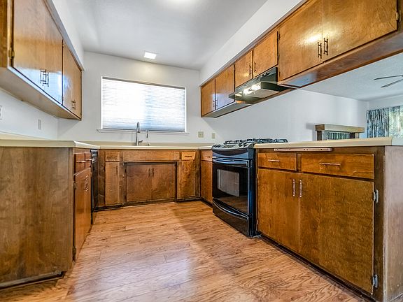 5th image of 1836 W Lark Ave Avenue