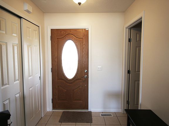 2nd image of 4864 Somerset Dr