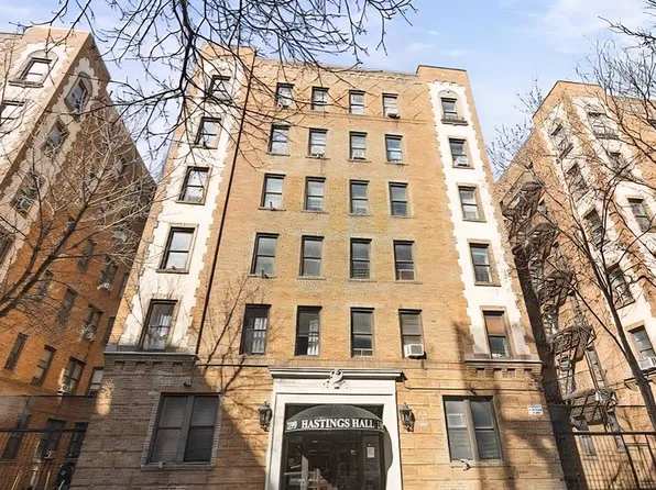 2199 Holland Avenue image 1 of 7