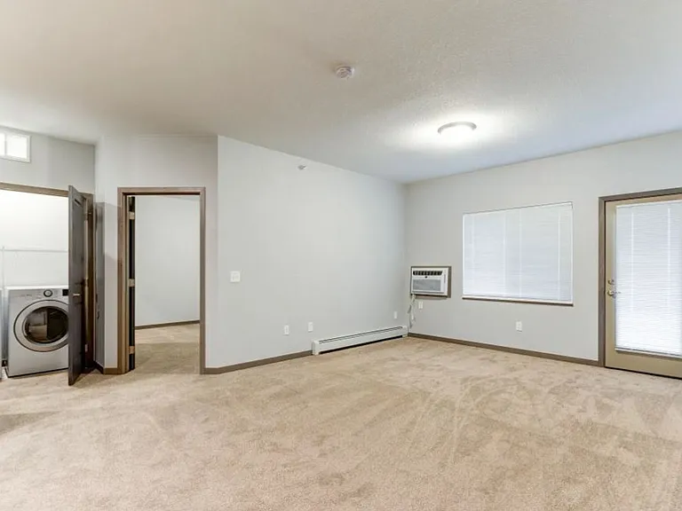 Crest View Village Apartments, LLC — Photo 9