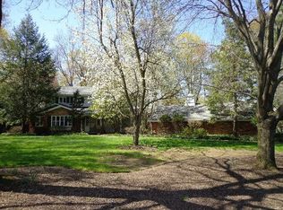 18 Pepperwood Ln, Pepper Pike, OH 44124