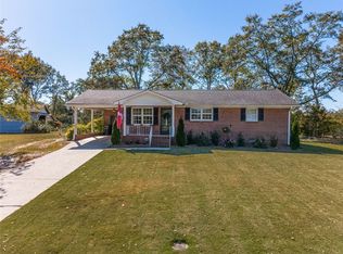 7 Hastings Cir, Taylors, SC 29687