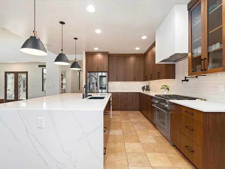 966 W Watersford Dr — Photo 25