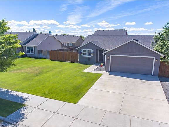 2nd image of 1349 E Raymond Dr