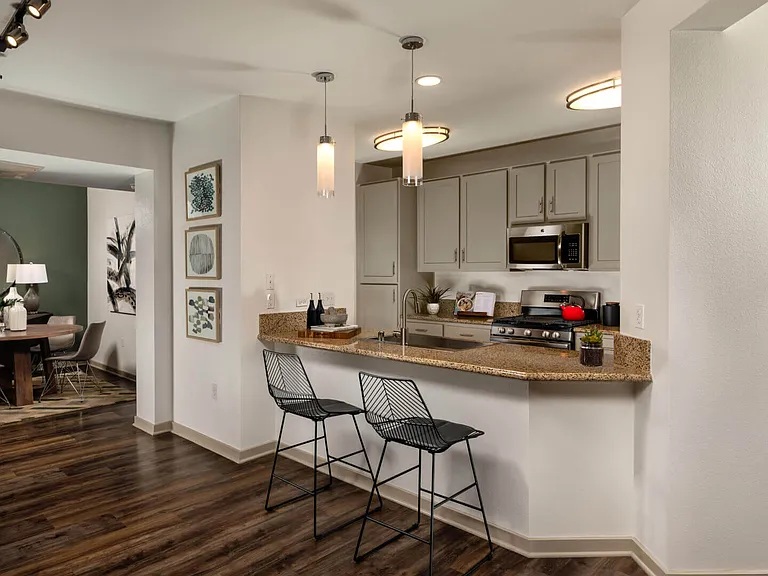 Mira Bella Apartments San Diego — Photo 32