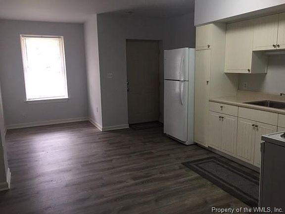 4th image of 310 Patriot Ln #5C