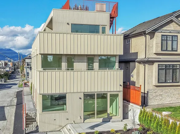 2915 E 5th Ave #1, Vancouver, BC V5M 1N6