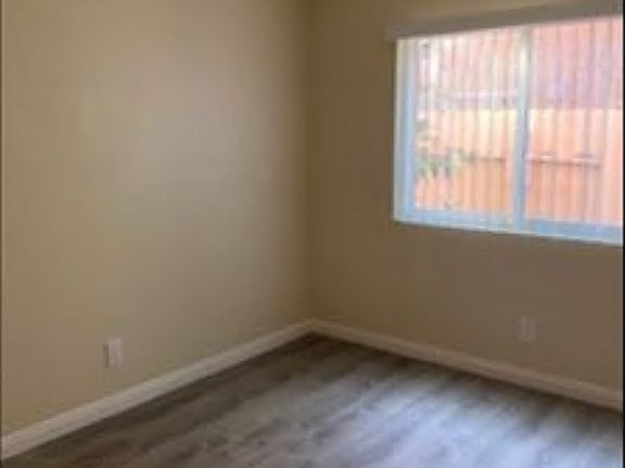 4th image of 2251-2555 Ulric St #2555B