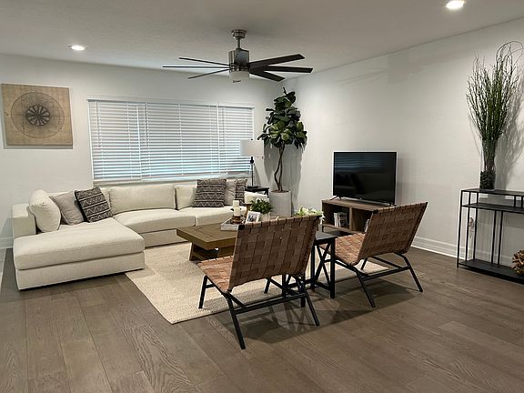 4th image of 311 Live Oak Ave