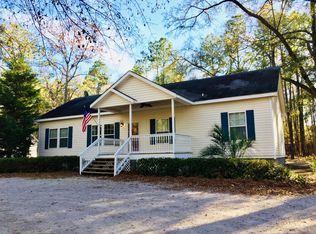 673 Ulmer Lake Dr, Walterboro, SC 29488