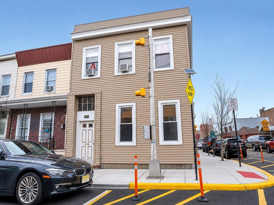 1st image of 814 28th St #1