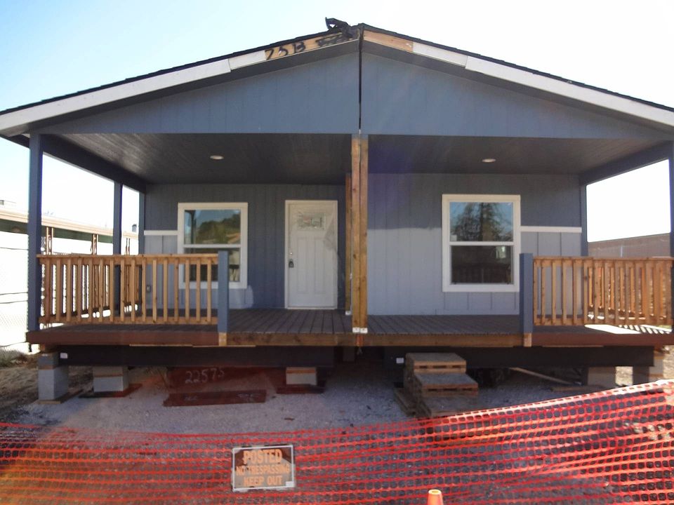 1st image of 7 Belle Dr #7