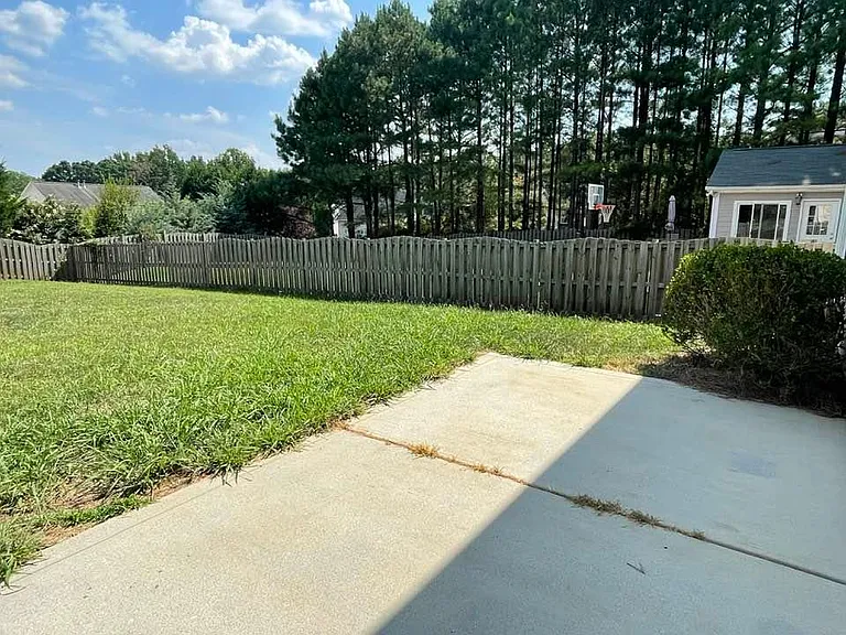 10345 Falling Leaf Dr NW — Photo 33
