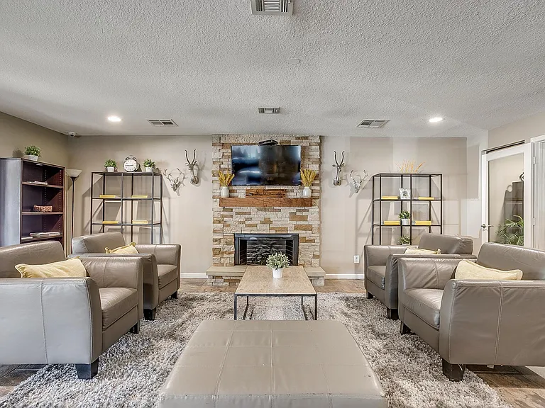 Highland Cove — Photo 21