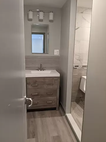 25 Covington St #202 — Photo 12