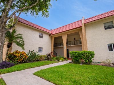 316 Lake Dora Drive, West Palm Beach, FL, 33411