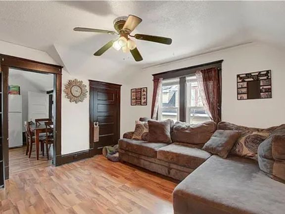 5th image of 49 Cook Ave W APT 2