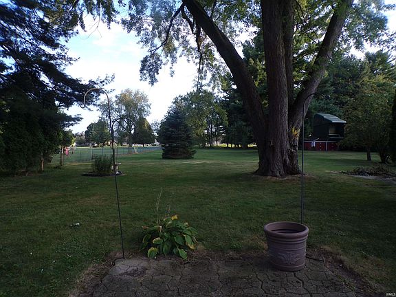 3rd image of 1612 Berkey Ave