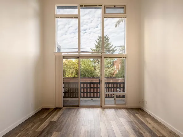 Summit Chalet, 427 Summit Ave E APT 304, Seattle, WA 98102