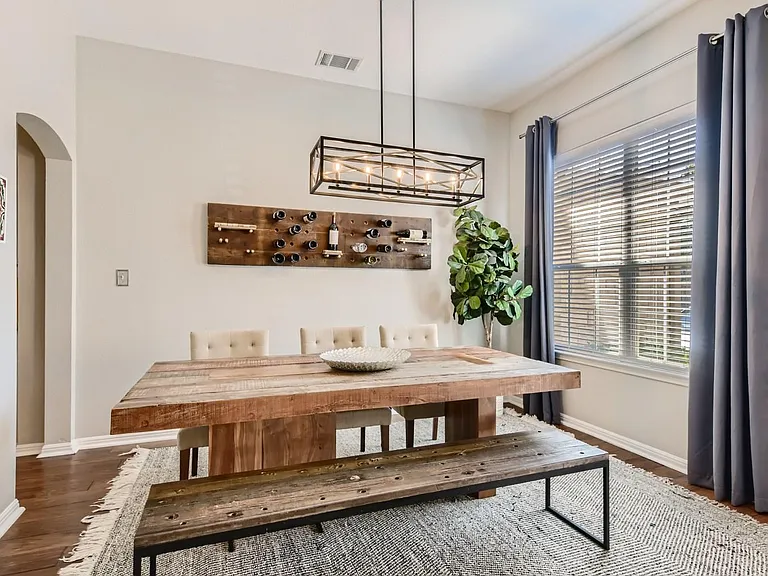 9013 Ovalla Dr — Photo 5