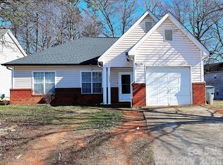 7333 Rosehall Dr, Charlotte, NC