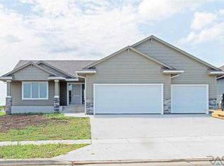 6349 S Badlands Ct, Sioux Falls, SD 57108