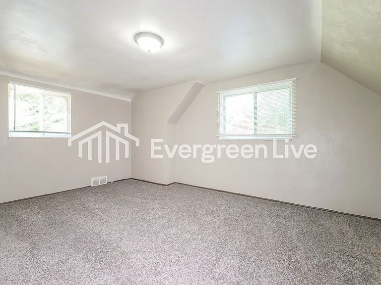 522 Guylyn Dr — Photo 9