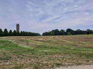 Stephanie Ct, Galena, IL 61036