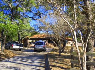 325 Secret Valley Dr, Kerrville, TX 78028