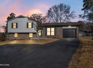 4901 Lancer Dr, Knoxville, TN 37921