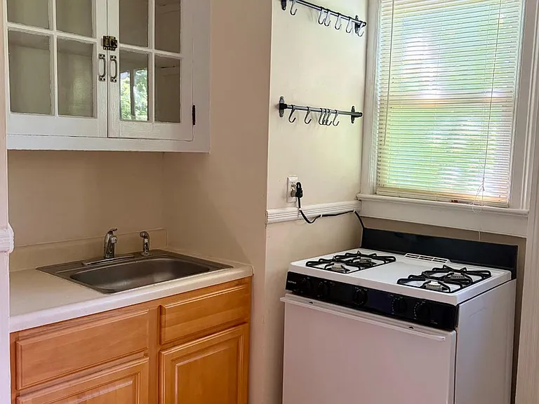 207 Woodbridge Ave #A — Photo 13