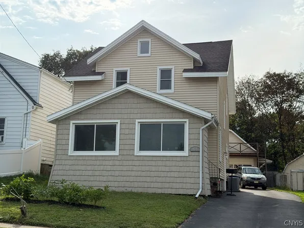 403 N Highland Ave, East Syracuse, NY 13057