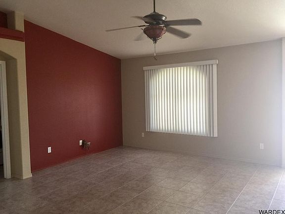 4th image of 3420 Iroquois Ln