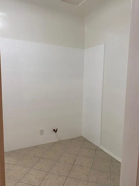 1 bed, 950 sqft, $2,800 — Photo 2