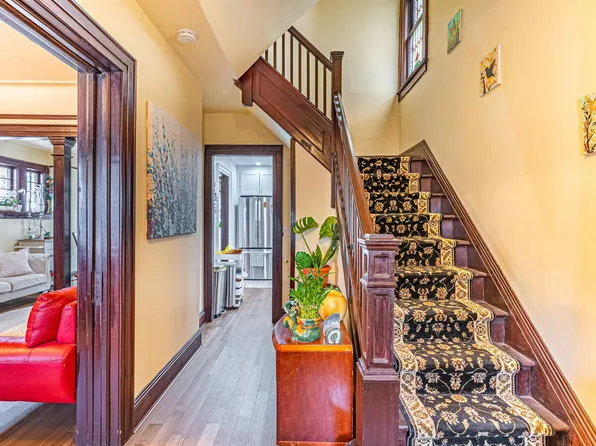 334 76th St, North Bergen, NJ 07047