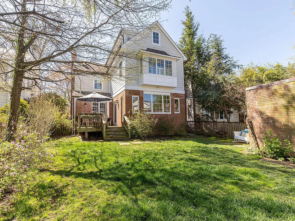 4515 Yuma St NW