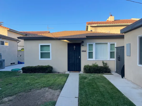 10622 La Reina Ave, Downey, CA 90241