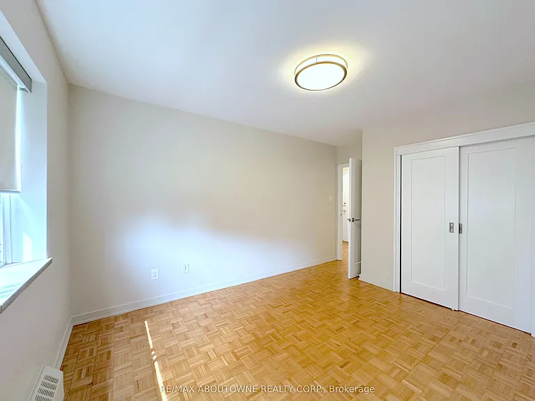 135 Allan St #306 — Photo 9