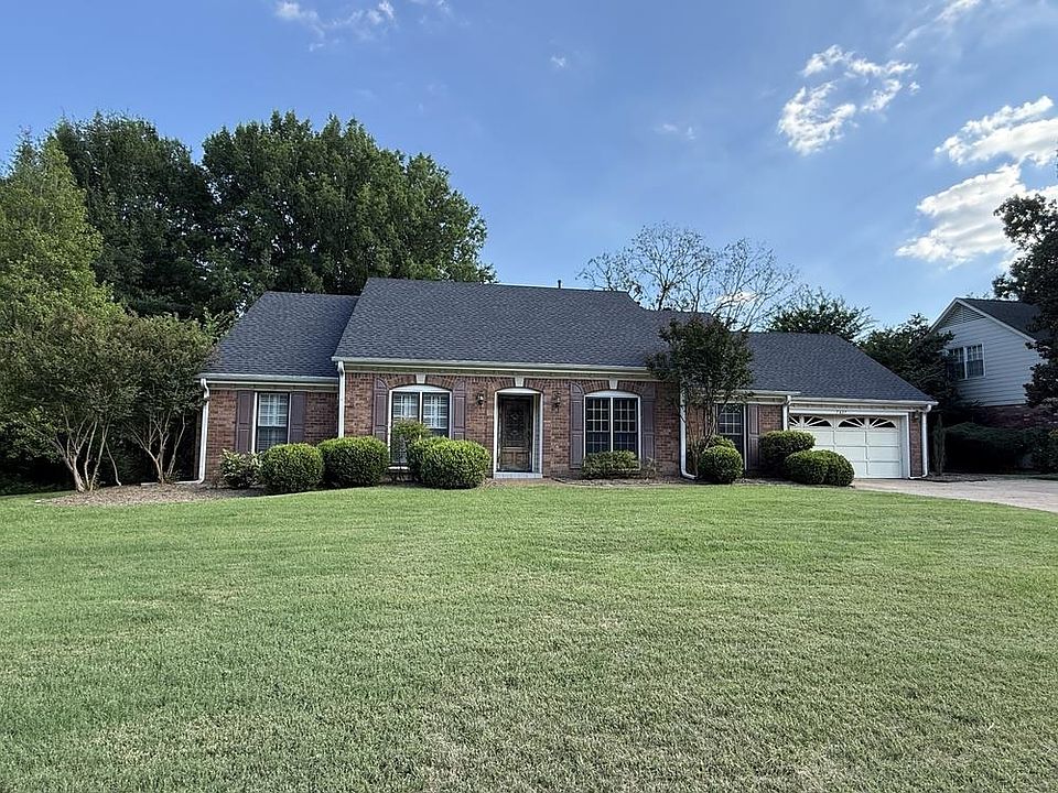1st image of 7637 Cross Village Dr