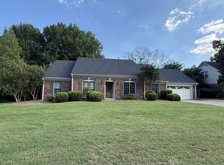 7637 Cross Village Dr, Germantown, TN 38138