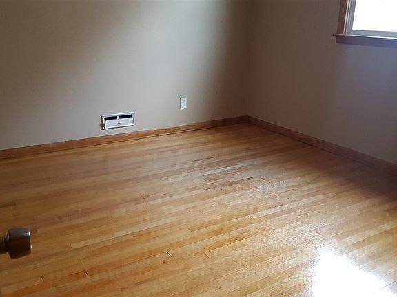 4th image of 2813 Wesleyan Ave