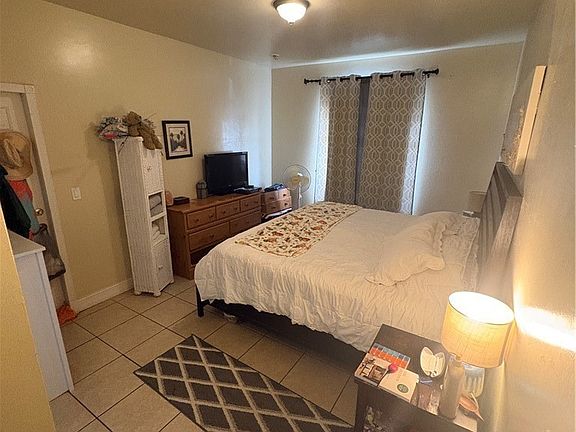 3rd image of 2500 Storter Ave