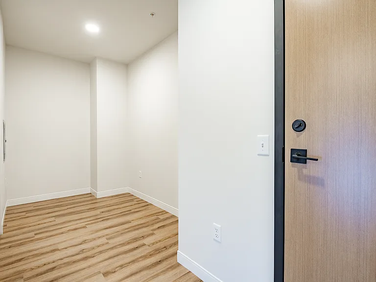 1100 N. Forest — Photo 19
