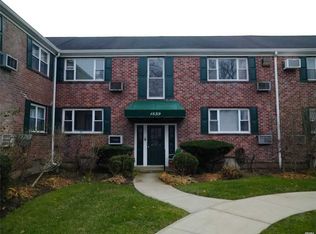 1839 Oliver Ave APT 4, Valley Stream, NY 11580