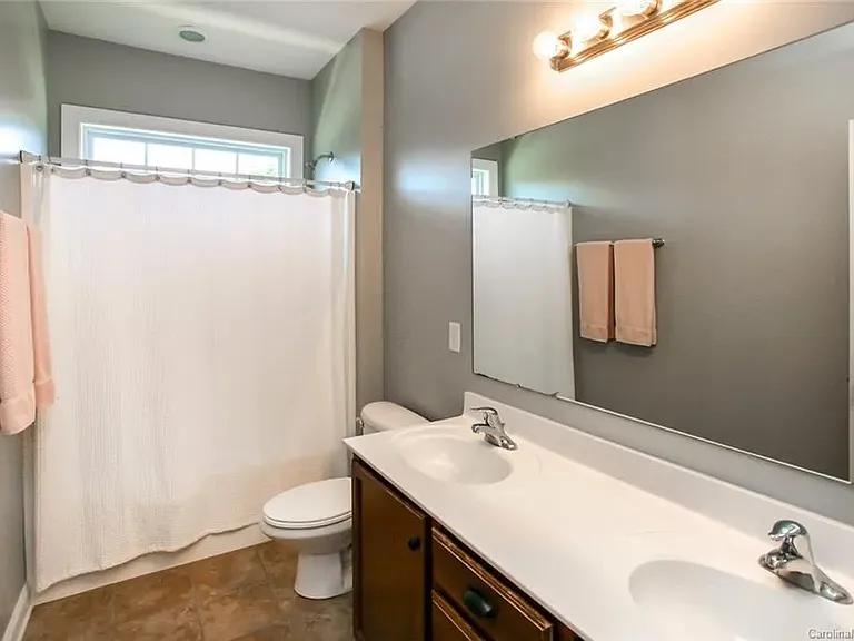 8606 Burnside Ln — Photo 7