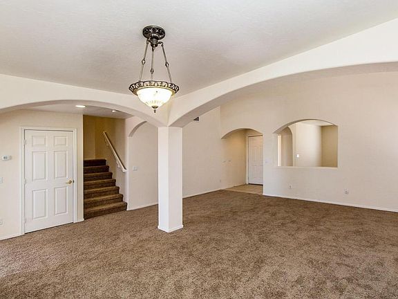 3rd image of 1024 N Desert Willow St