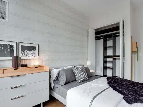 222 East 44th Street 35B image 2 of 10