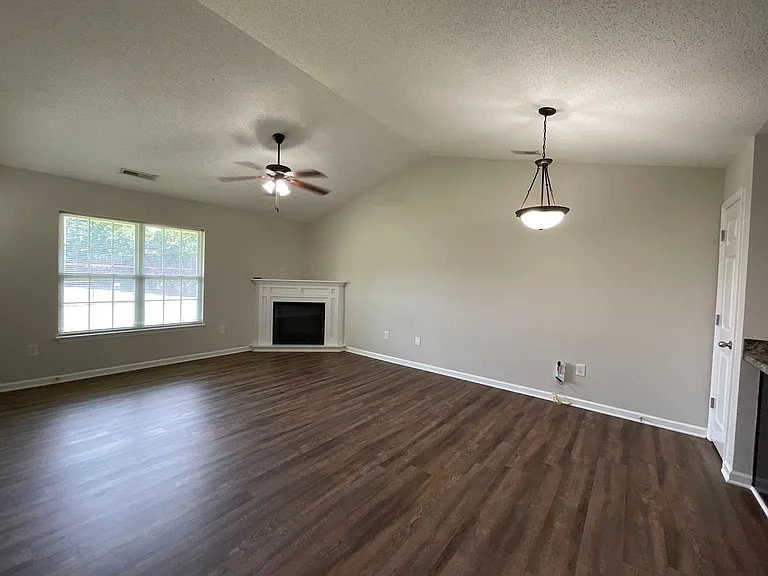 Meridian Park Apartments — Photo 234